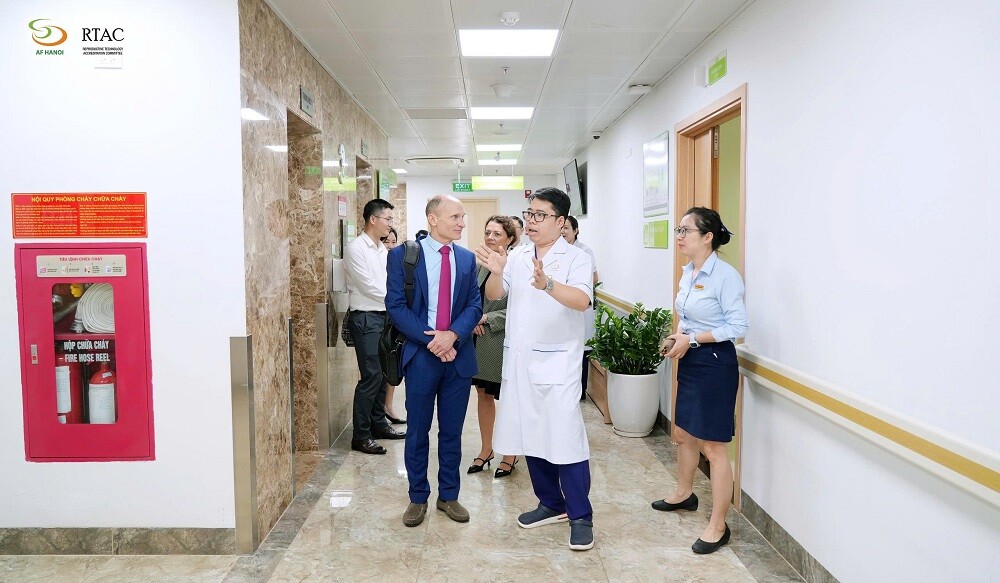 Af Hanoi Tiếp đoàn Công Tác Merck Healthcare (4)
