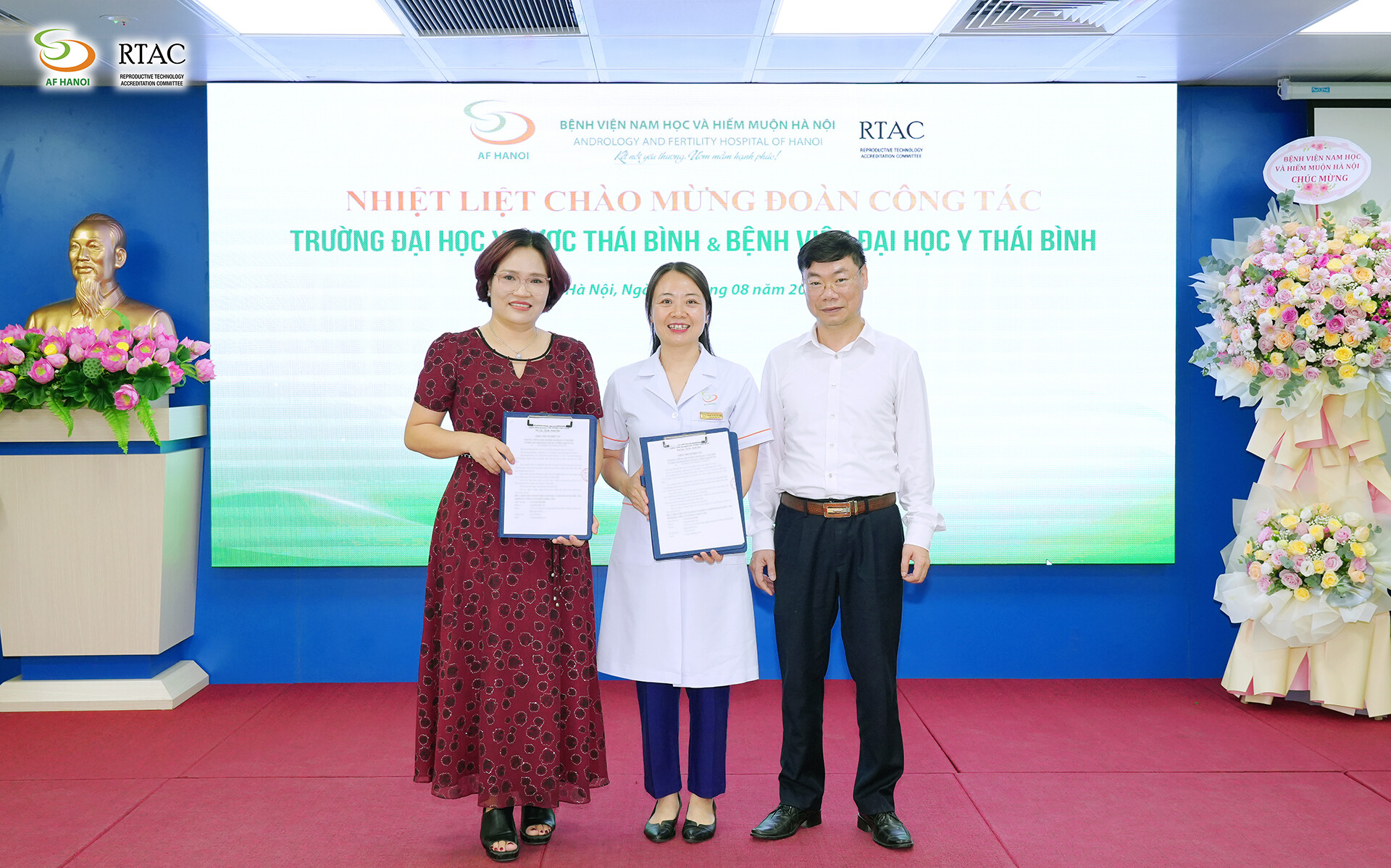 Ảnh Kí Kết Hợp Tác Đh Y Thái Bình (26)