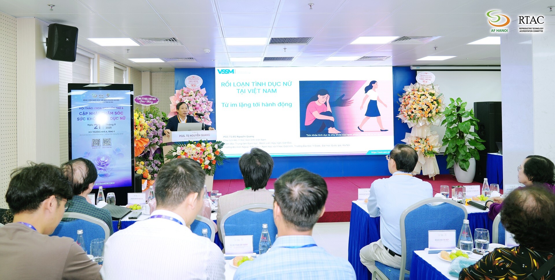 Hoi Thao Cham Soc Suc Khoe Tinh Duc Nu 16