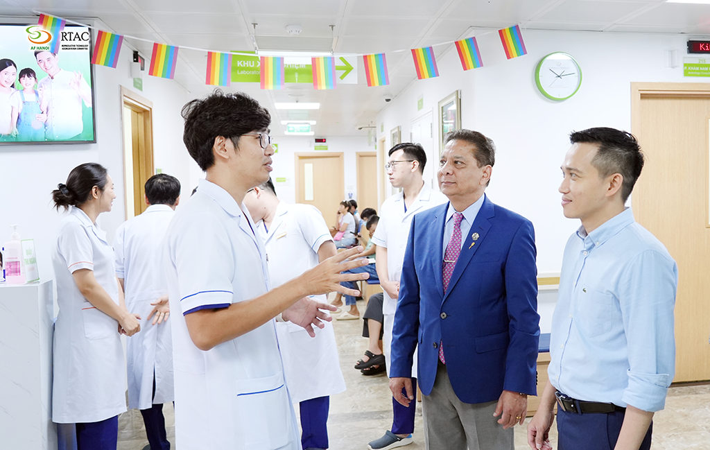 Gaf đến Làm Việc Tại Bệnh Viện Ngày 15 (22)