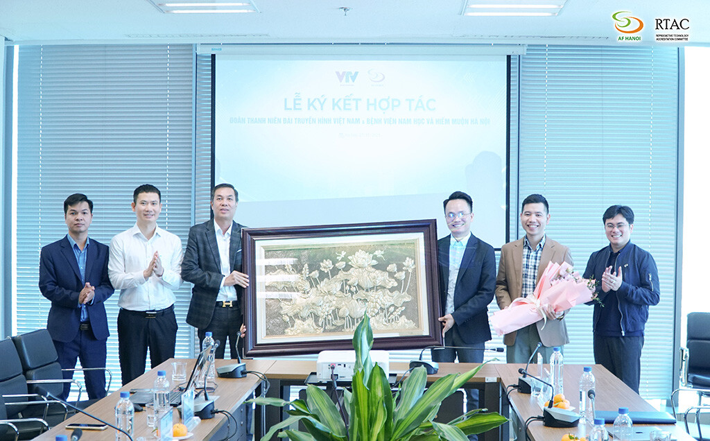 Đoàn Thanh Niên Đài Truyền Hình Việt Nam Và Bệnh Viện (7)