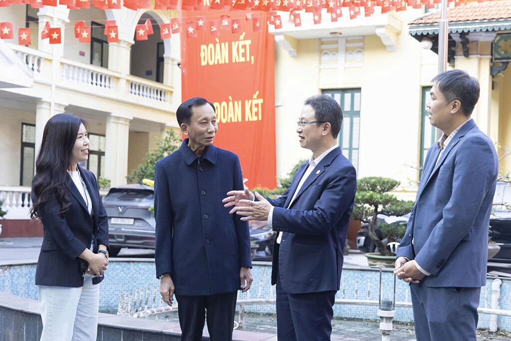 Hiệp Sĩ Đại Thánh Giá Lê Đức Thịnh Và đoàn Công Tác Bệnh Viện (6)