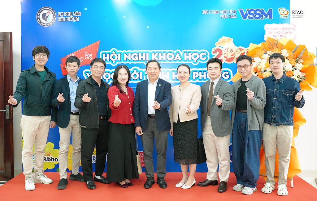 Hội Thảo Khoa Học Y Học Giới Tính (12)