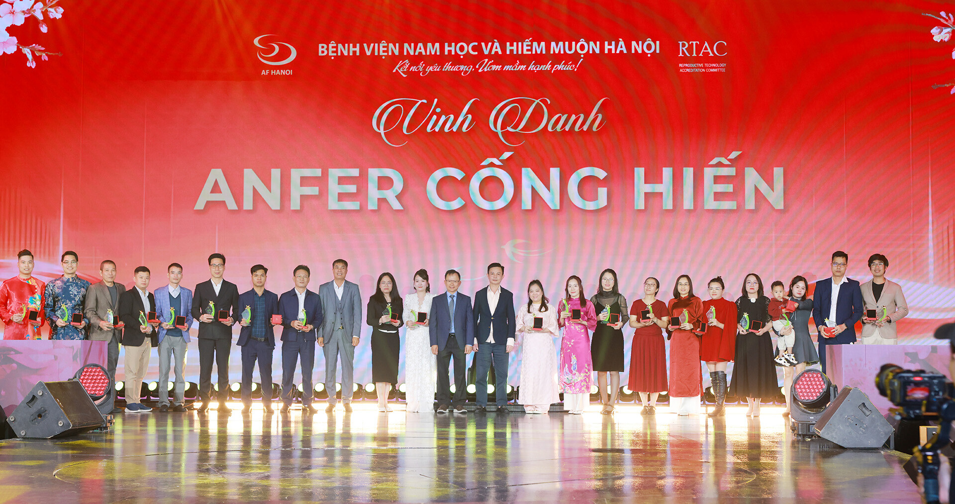 Anfer Cống Hiến 2025 2