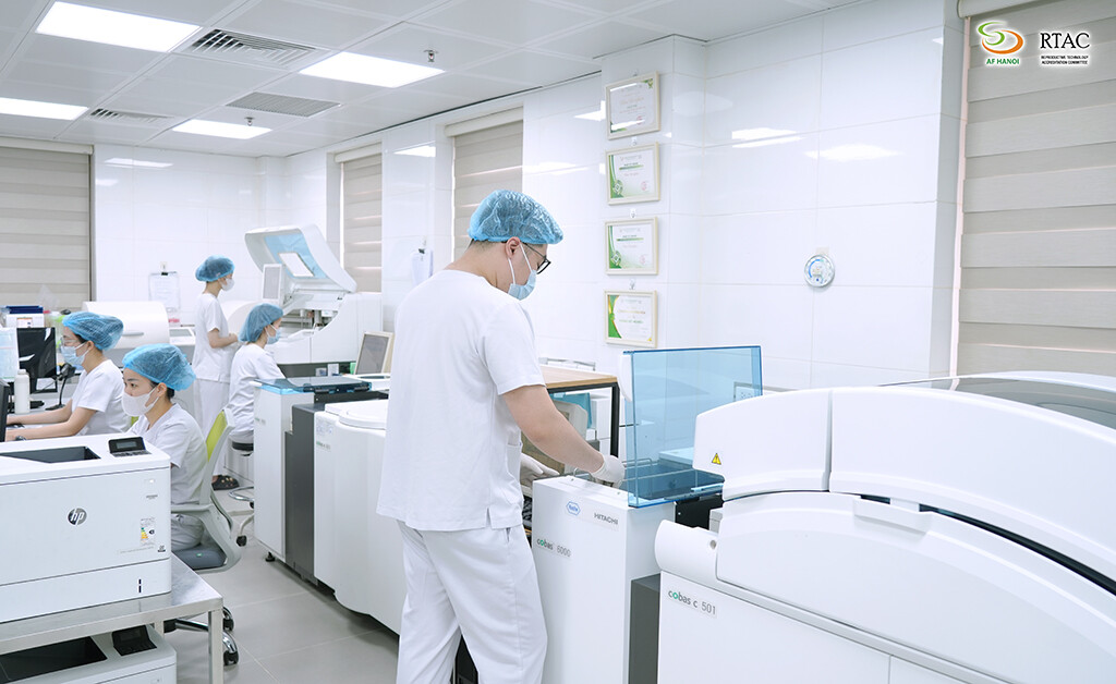 Hệ Thống Xét Nghiệm Cobas 6000 (5)